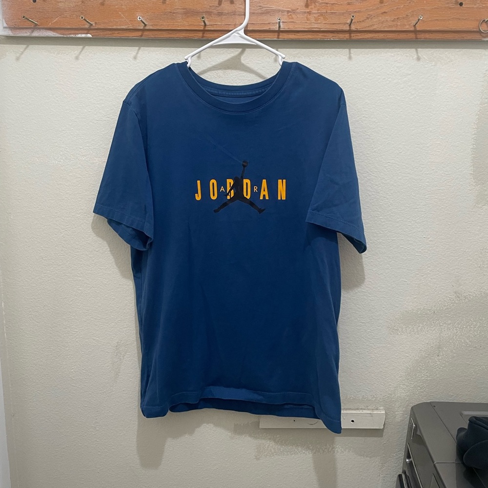 Air Jordan men’s blue shirt large